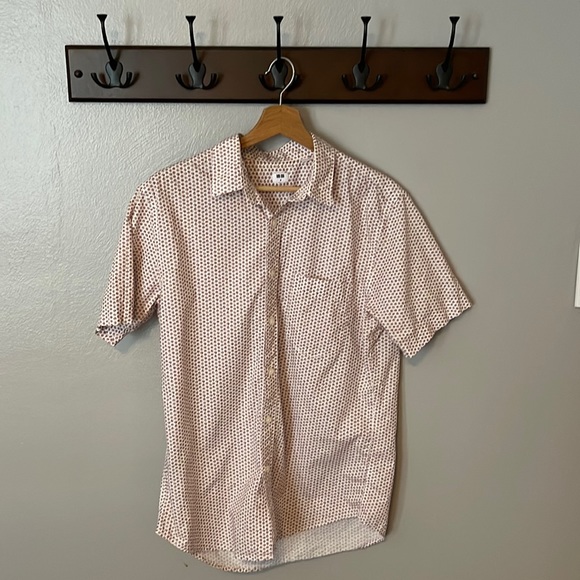 Uniqlo Other - Uniqlo Short Sleeve Printed Button Up